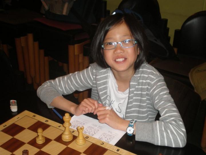 Sandra Nguyen spielt in der Jugendmannschaft, Kornwestheim V